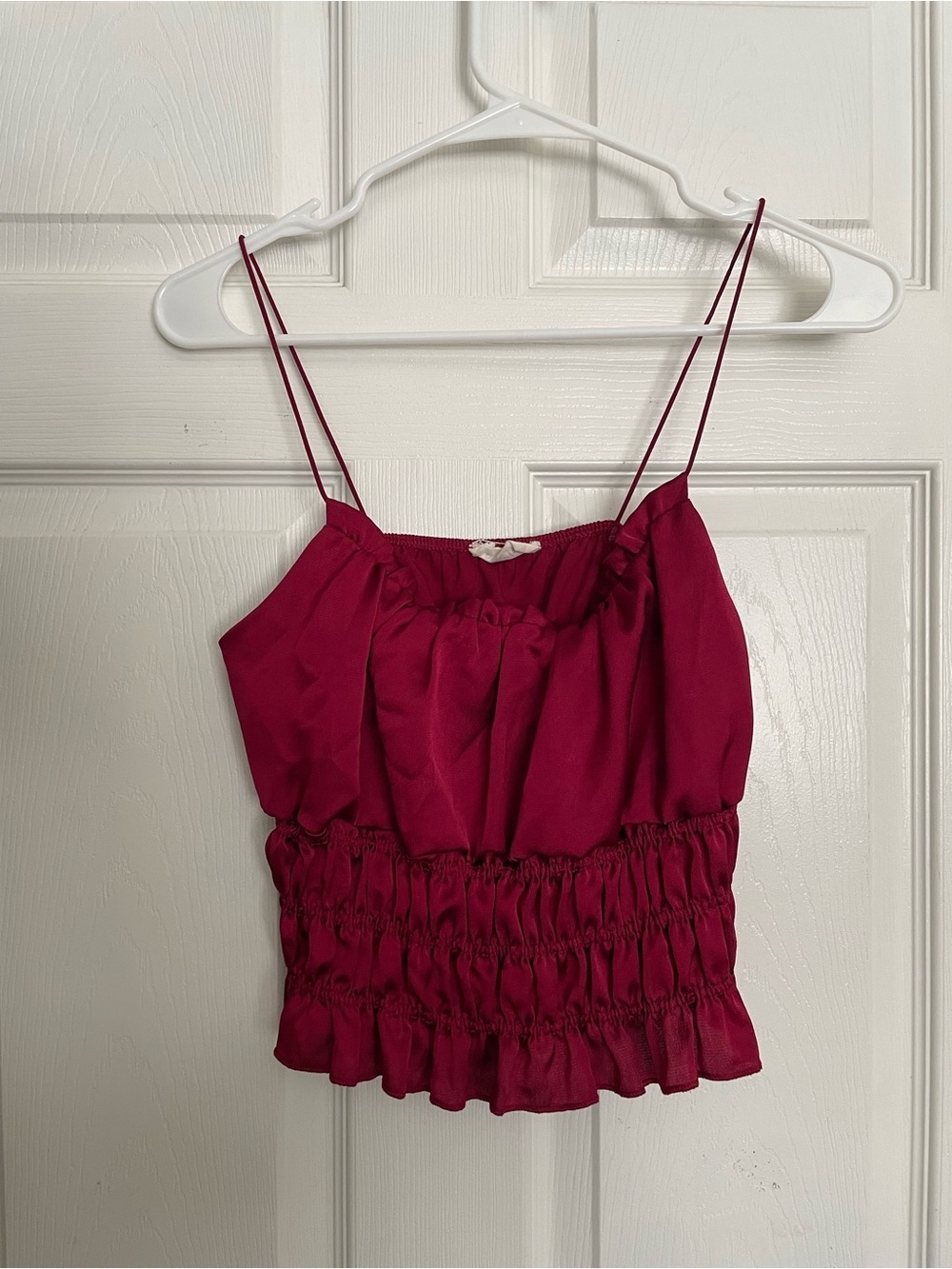 Olive Tree Womens size Medium Smocked Waist Cami Top in Berry Red